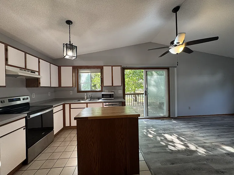 6D Oak Rd #D — Photo 7