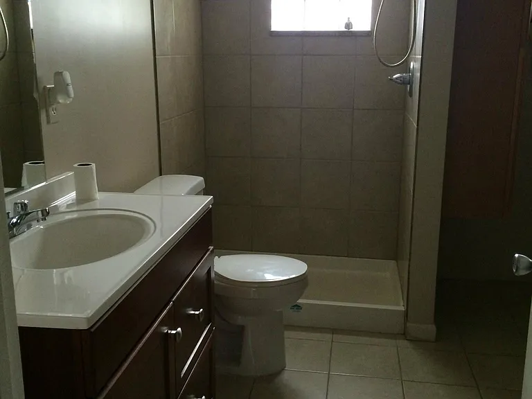1438 Linden St — Photo 13
