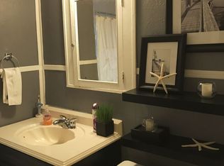 1386 Genesee Ave, Mayfield Heights, OH 44124