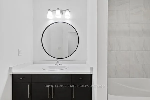 37 Delena Ave S — Photo 26