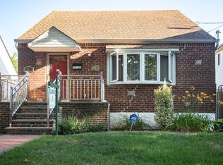 257-30 145th Ave, Rosedale, NY 11422