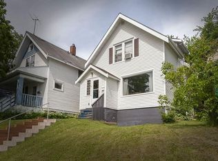 715 E 11th St, Duluth, MN 55805