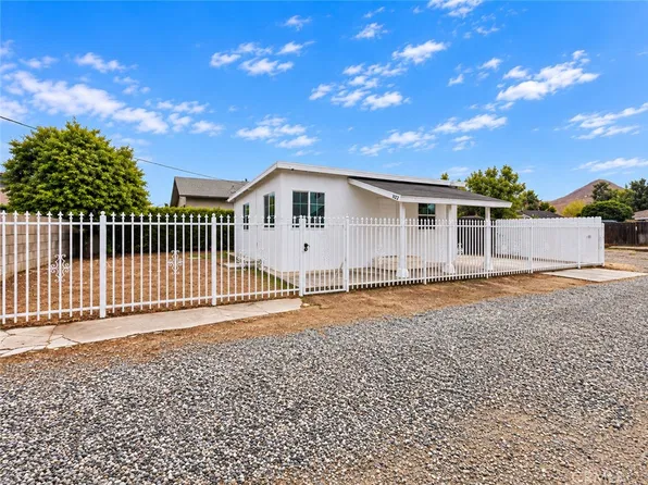 922 Center St, Riverside, CA 92507
