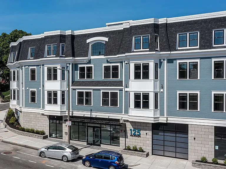 125 Warren Apartments — Photo 6