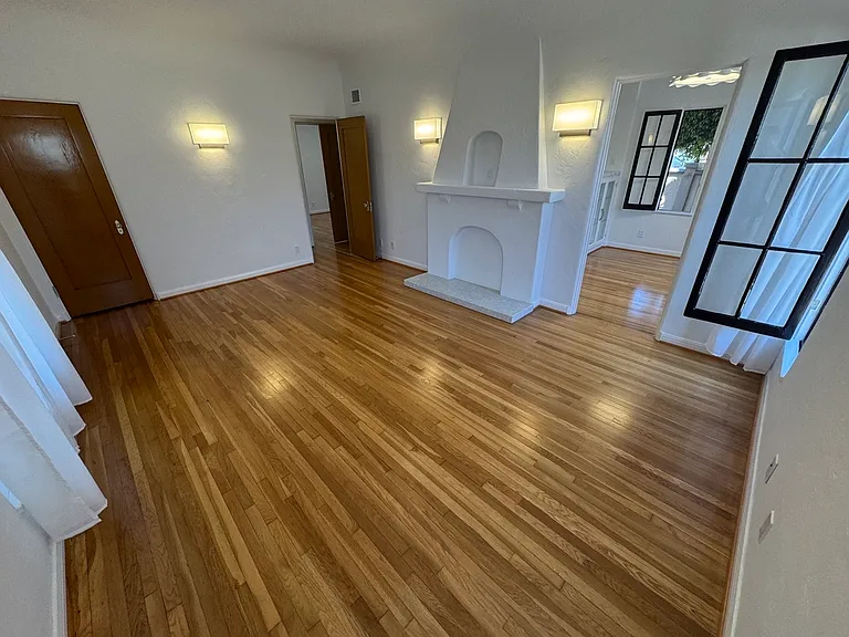 1557 S Genesee Ave #1557 — Photo 3