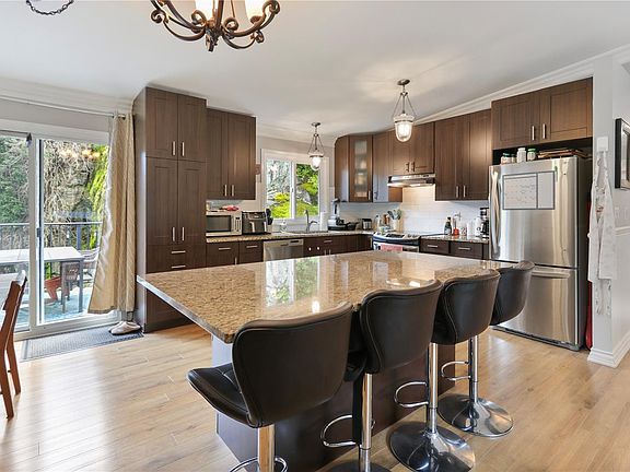 2nd image of 3313 Barrington Rd