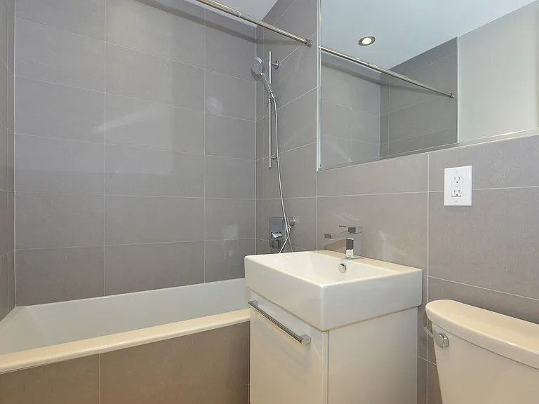 25 Eccleston Dr — Photo 10