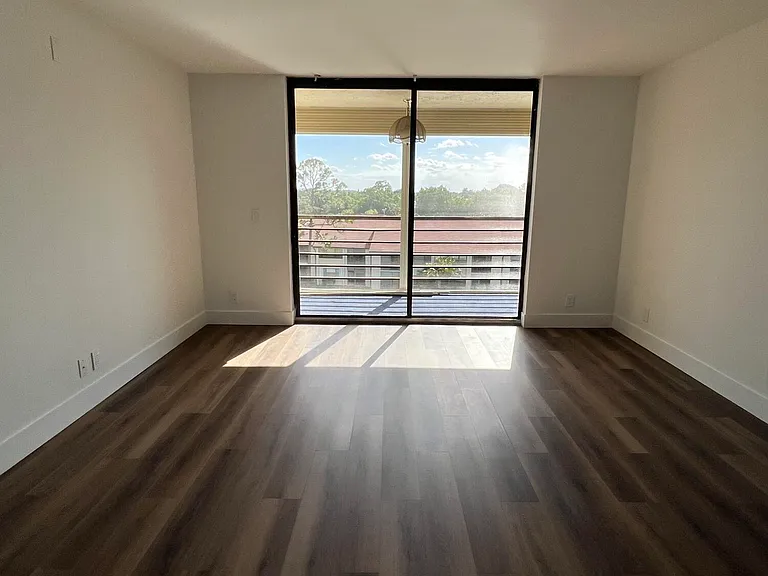 7770 Tahiti Ln #504 — Photo 9