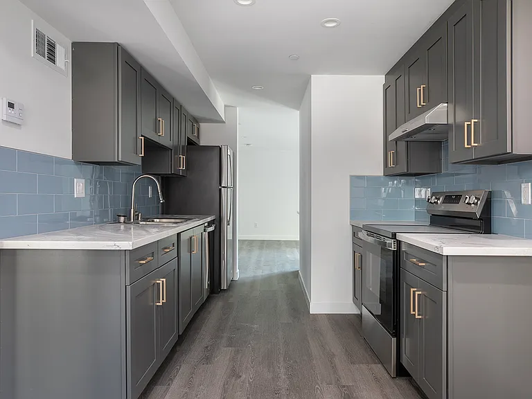 1430 W 9th St #1430 — Photo 7