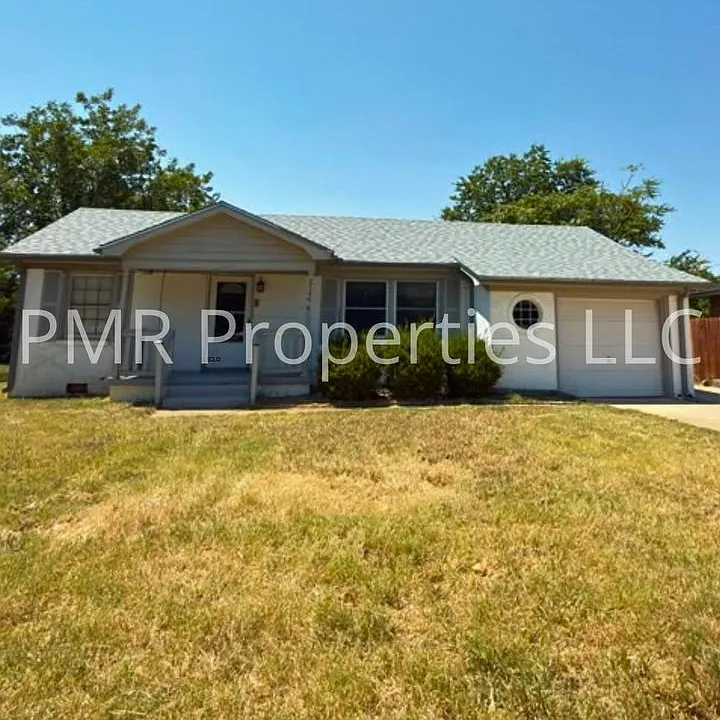 2146 NW Lincoln Ave