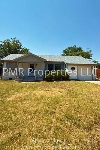 2146 NW Lincoln Ave Photo 1