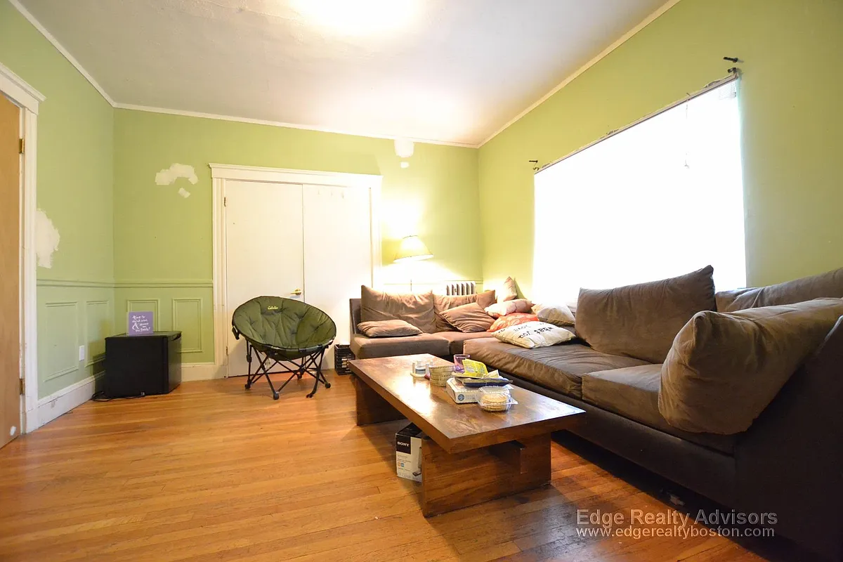 Building Photo - 40 Orchard Rd #2