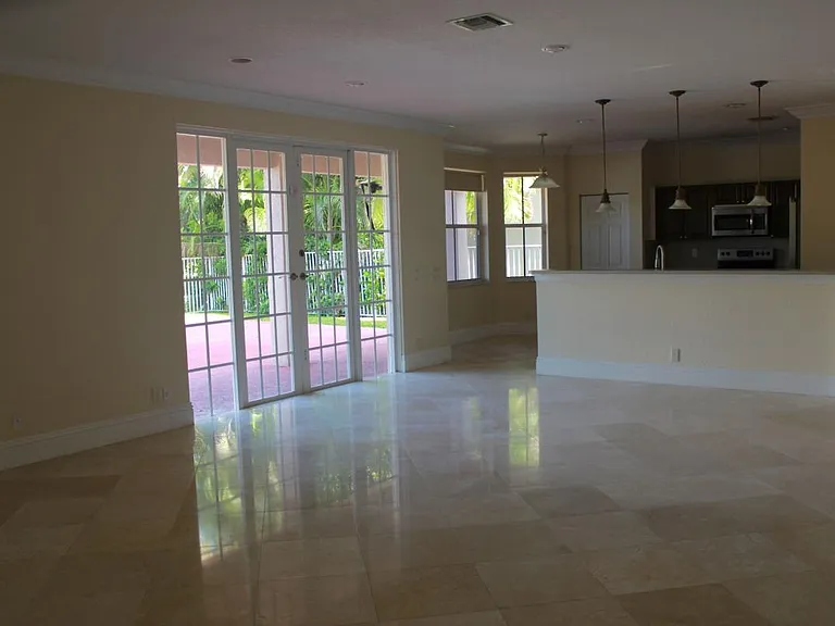 947 Nandina Dr — Photo 10
