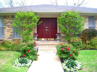 9643 Timberleaf Dr, Dallas, TX 75243