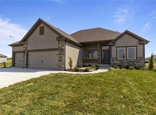 10820 N Bristol Ave, Kansas City, MO 64156