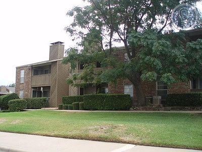 2nd image of 4021 Steck Ave