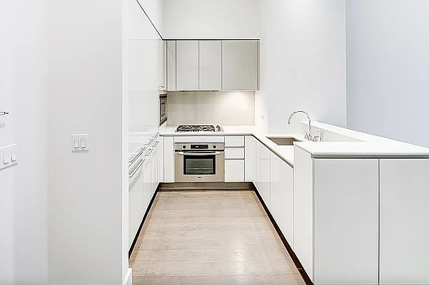 1st image of 25 Broad St APT 4M