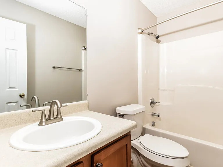 808 Aarons Ct — Photo 14