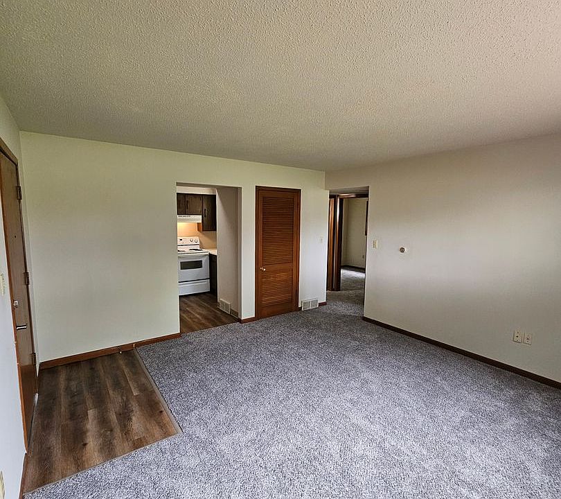 RACEWAY PARK APARTMENTS 1105 N Depot St Knoxville IA Zillow