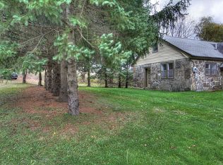 917 Dunham Hill Rd, Binghamton, NY 13905