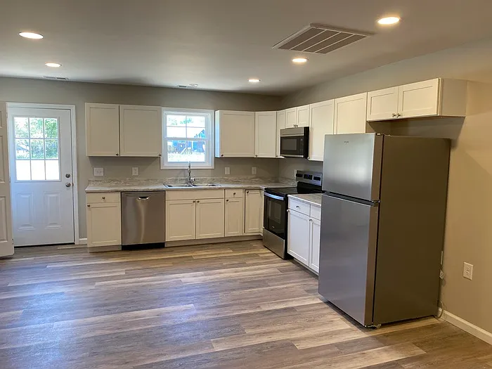 131 W Main Dr — Photo 6