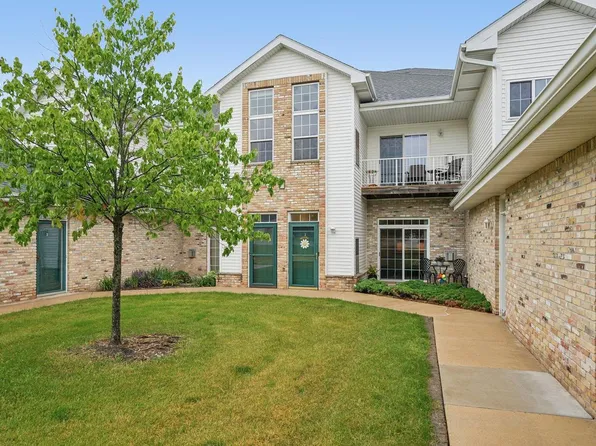 4237 Taylor HARBOR W W #3, Mount Pleasant, WI 53403