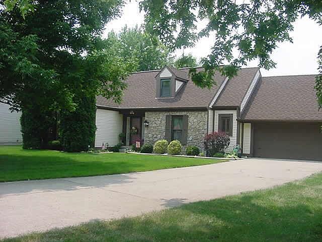 1st image of 8446 N Christiana Ln