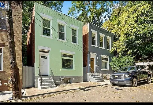 147 Moultrie St Photo 1