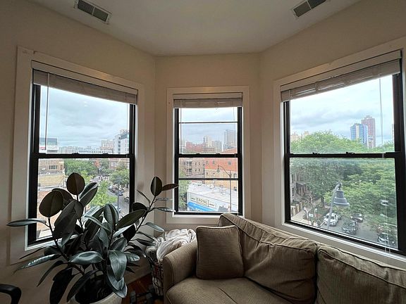 2nd image of 2916 N Broadway St #4