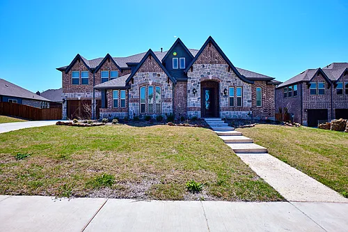 1460 Waterton Dr Photo 1
