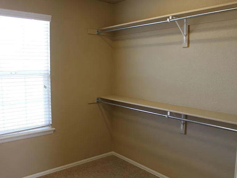 609 Botley Dr — Photo 9