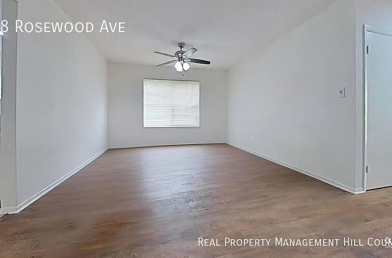 728 Rosewood Ave — Photo 3