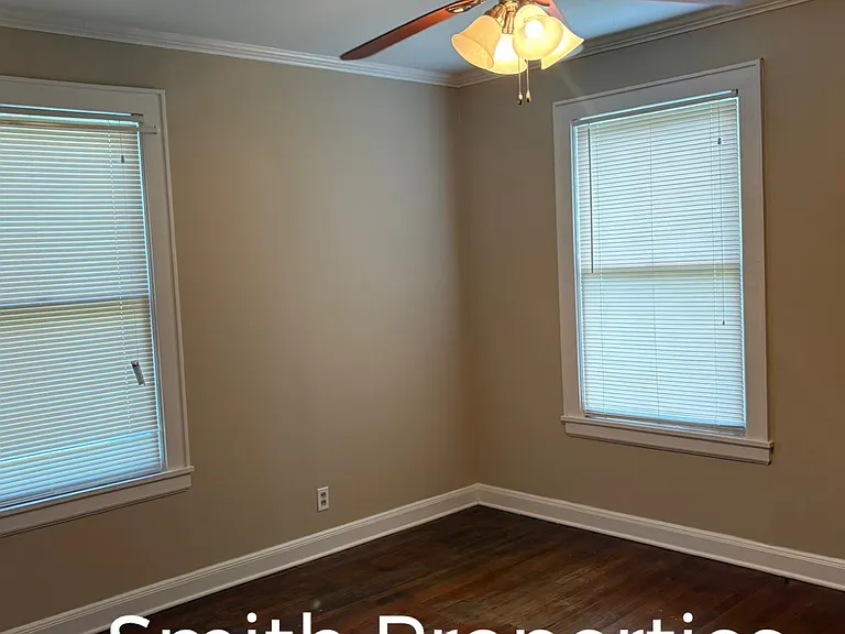 1402 Glen Oak Pl — Photo 6