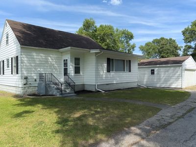 37519 N North Ave, Beach Park, IL, 60087