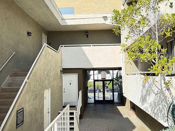 5th image of 18144 Burbank Blvd #2X2-2325