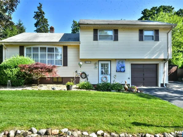 103 E Grand Ave, Montvale, NJ 07645