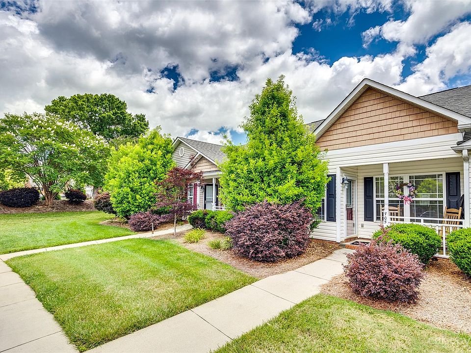 1st image of 705 Dalebrook Ln