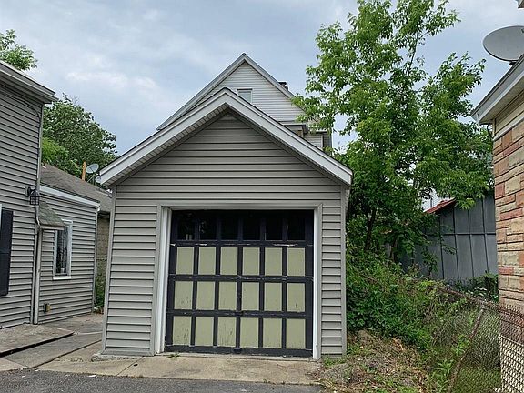 2nd image of 31 Mereline Ave