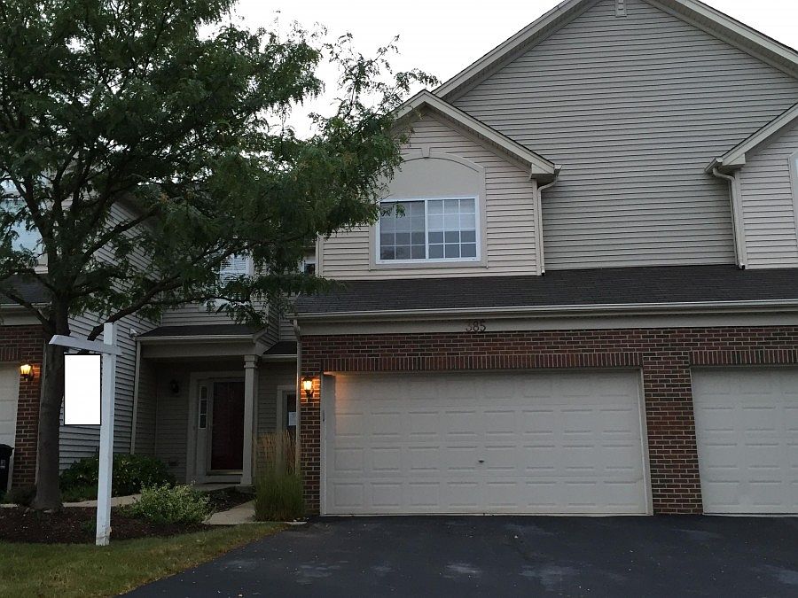 1st image of 385 Jamestown Ct