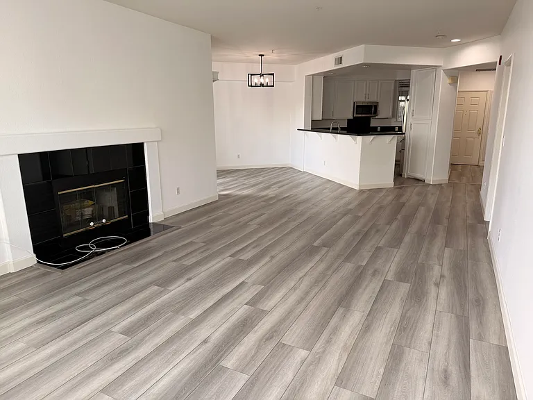 860 Meridian Bay Ln #124 — Photo 5