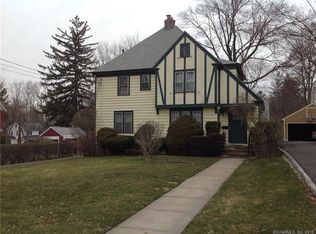 314 Fern St, West Hartford, CT 06119