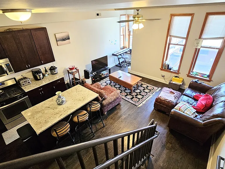 939 W Armitage Ave #B — Photo 5