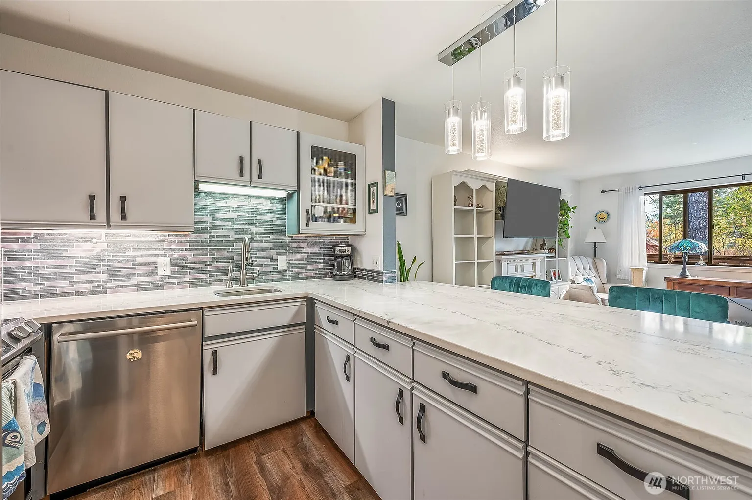 325 Division St #207 photo 1