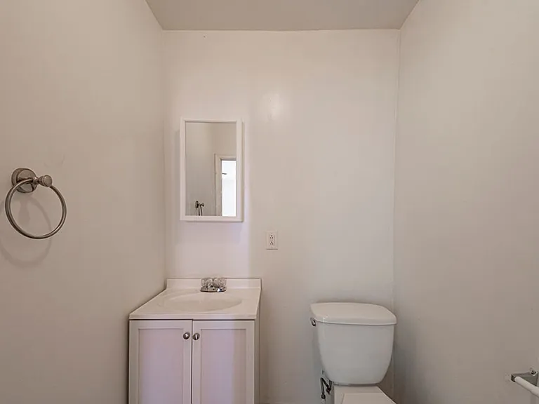 2100 St. Albans St — Photo 2