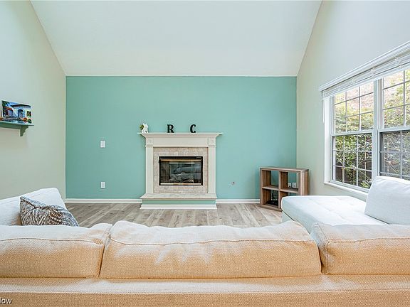 4th image of 3402 E Prescott Cir