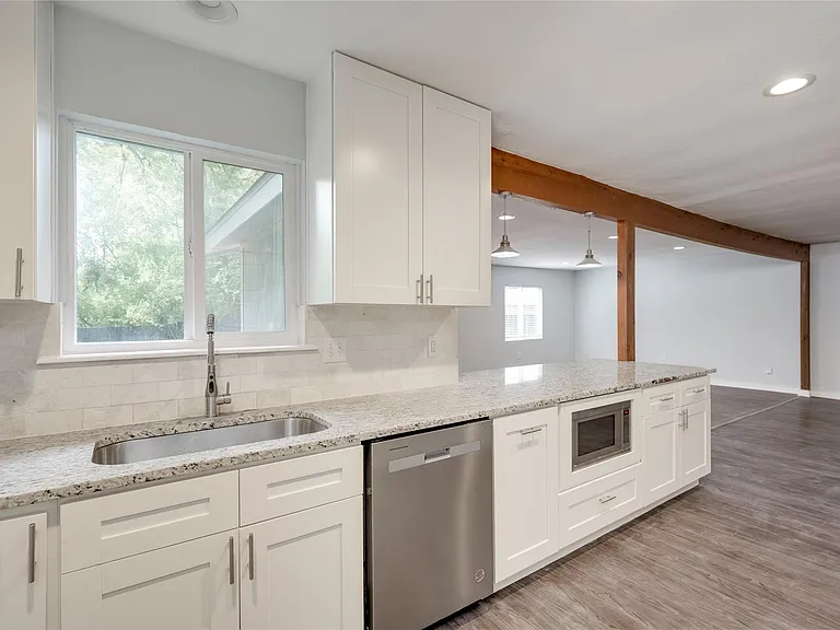5402 Chevy Cir — Photo 7