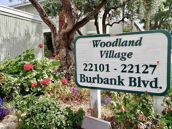 2nd image of 22117 Burbank Blvd Unit 6