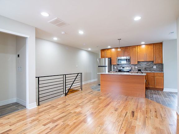 3rd image of 6070 W Girard Ave #2F