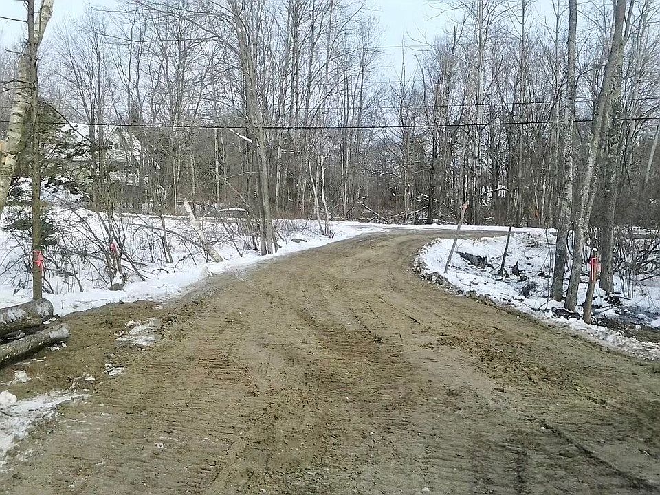 1st image of 10 Skyline Dr
