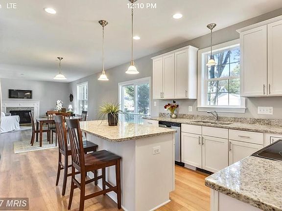 5th image of 1142 Riverview Dr